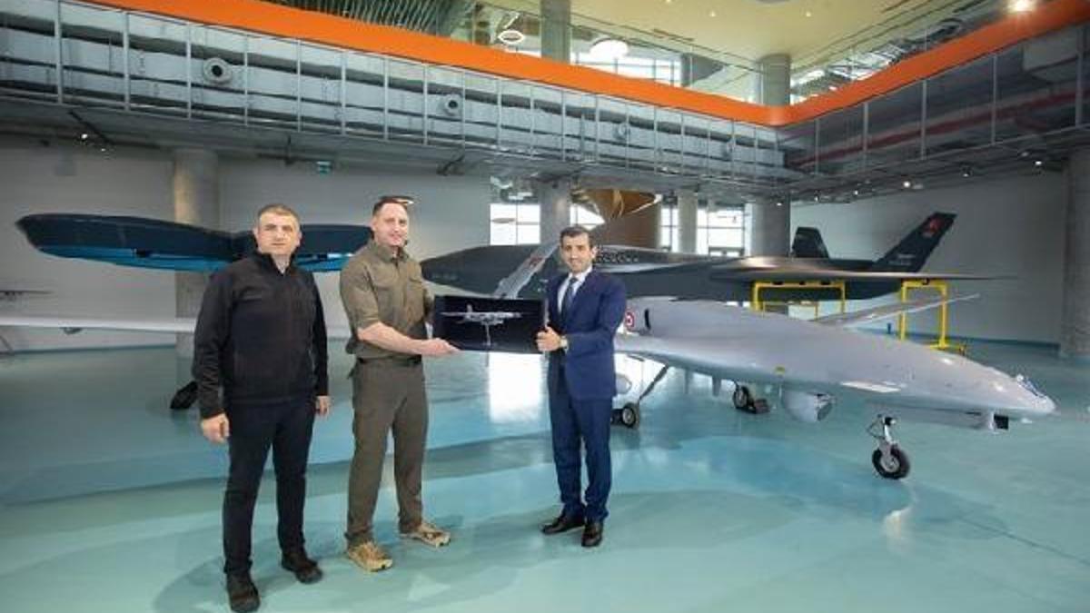 Ukrayna Cumhurbaşkanlığı Ofisi Başkanı Andriy Yermak'tan BAYKAR'a ziyaret