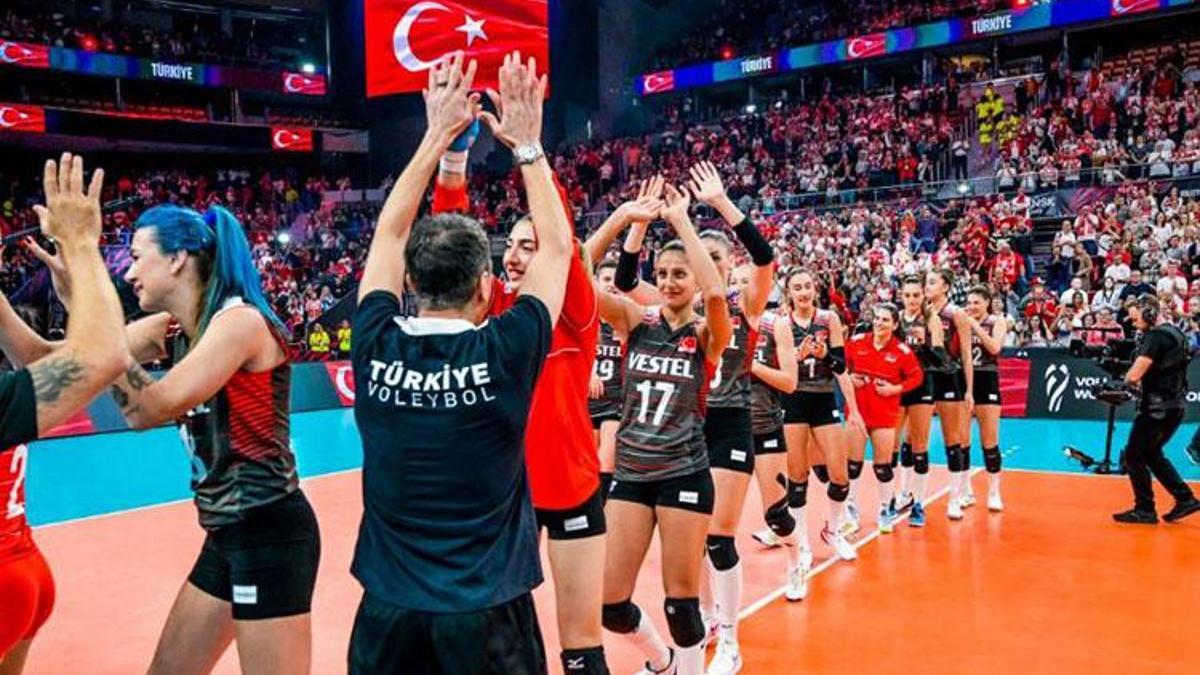 Türkiye Almanya voleybol maçı ne zaman, saat kaçta, hangi kanalda? Filenin Sultanları Almanya ile kozlarını paylaşacak!