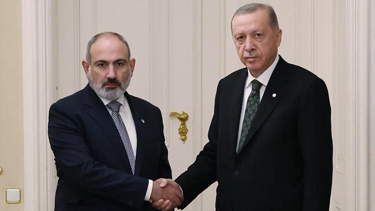 Cumhurbaşkanı Erdoğan'dan Prag'da diplomasi trafiği