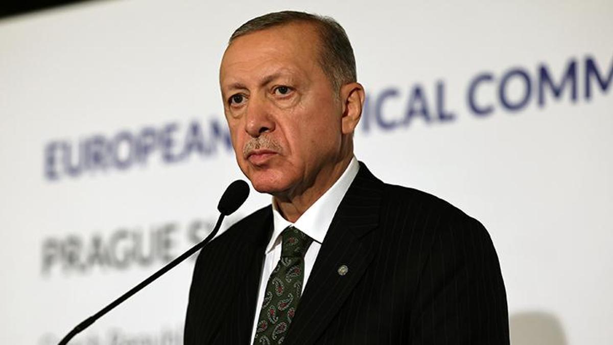 Cumhurbaşkanı Erdoğan'dan Prag'da önemli mesajlar: Esed'le görüşme mümkün değil diyemem