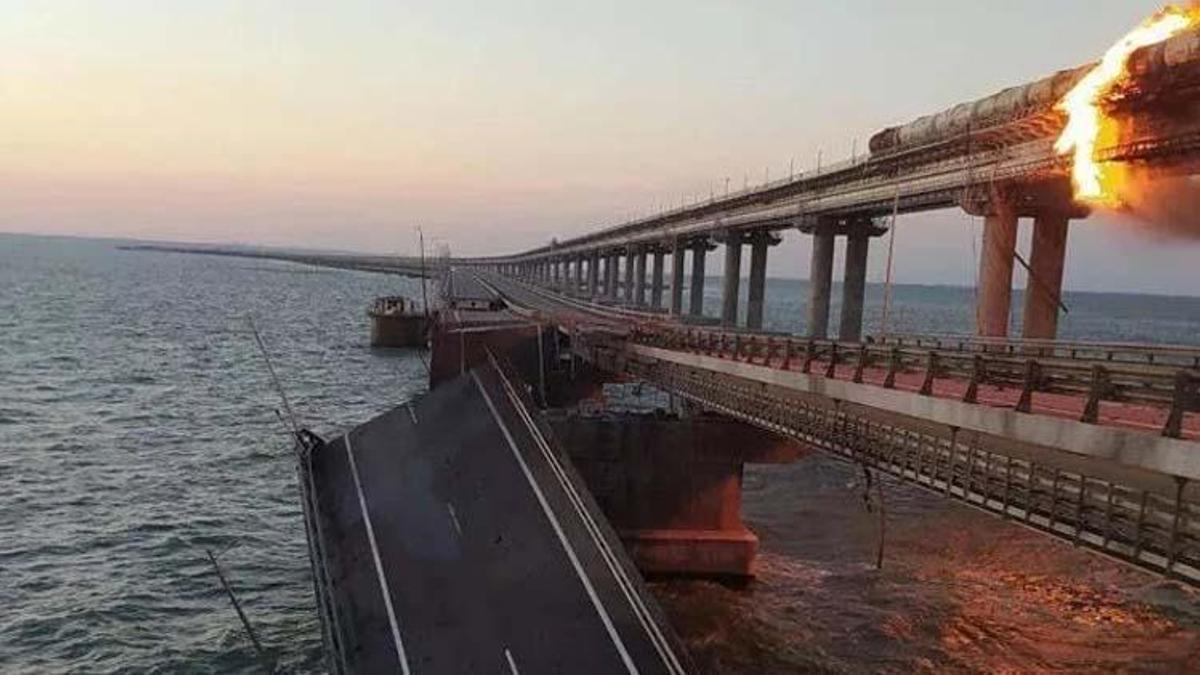 Kırım köprüsü nerede, kaç km? Kerç Köprüsünün önemi ve özellikleri ne? Kırım köprüsü vuruldu!