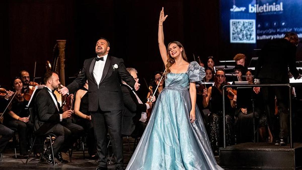 Tenor Murat Karahan ile Letonyalı Soprano Kristine Opolais, AKM'de konser verdi