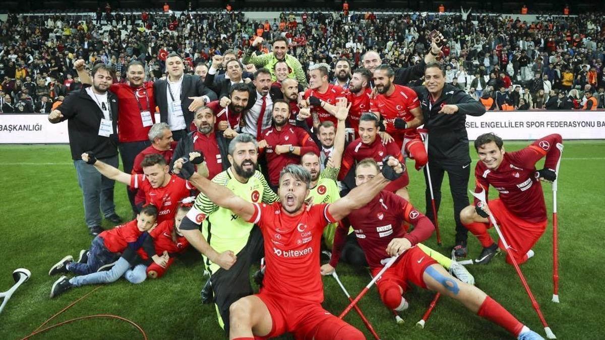 Ampute Futbol Dünya Kupası şampiyonu Türkiye