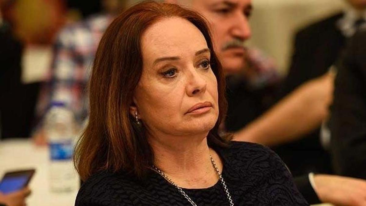 Müjde Ar: Süreler düşerse setlere dönerim