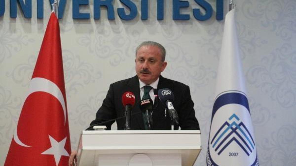 Meclis Başkanı Şentop: Başörtüsünü kanun bağlamında ele almak yanlış