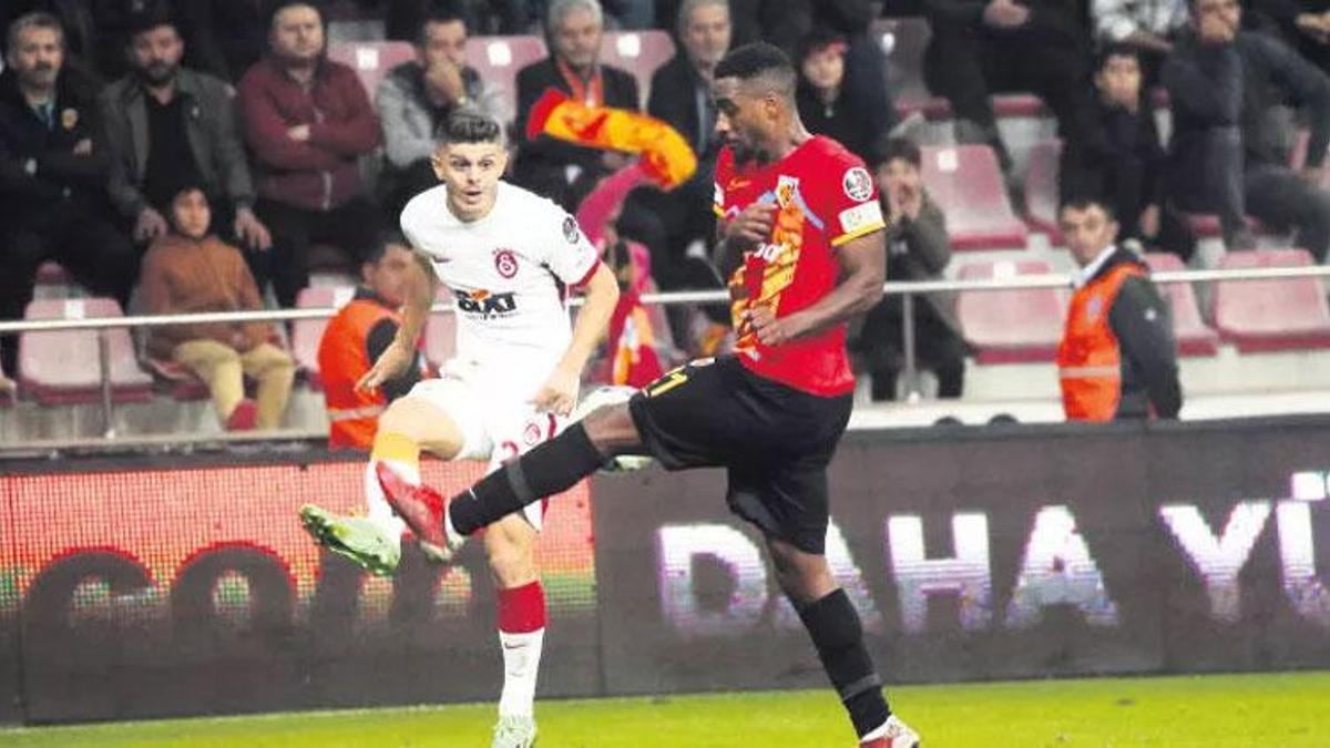 Mata - Mertens bitti Okan Buruk yeni ikilisi Rashica - Yusuf Demir'de karar verdi