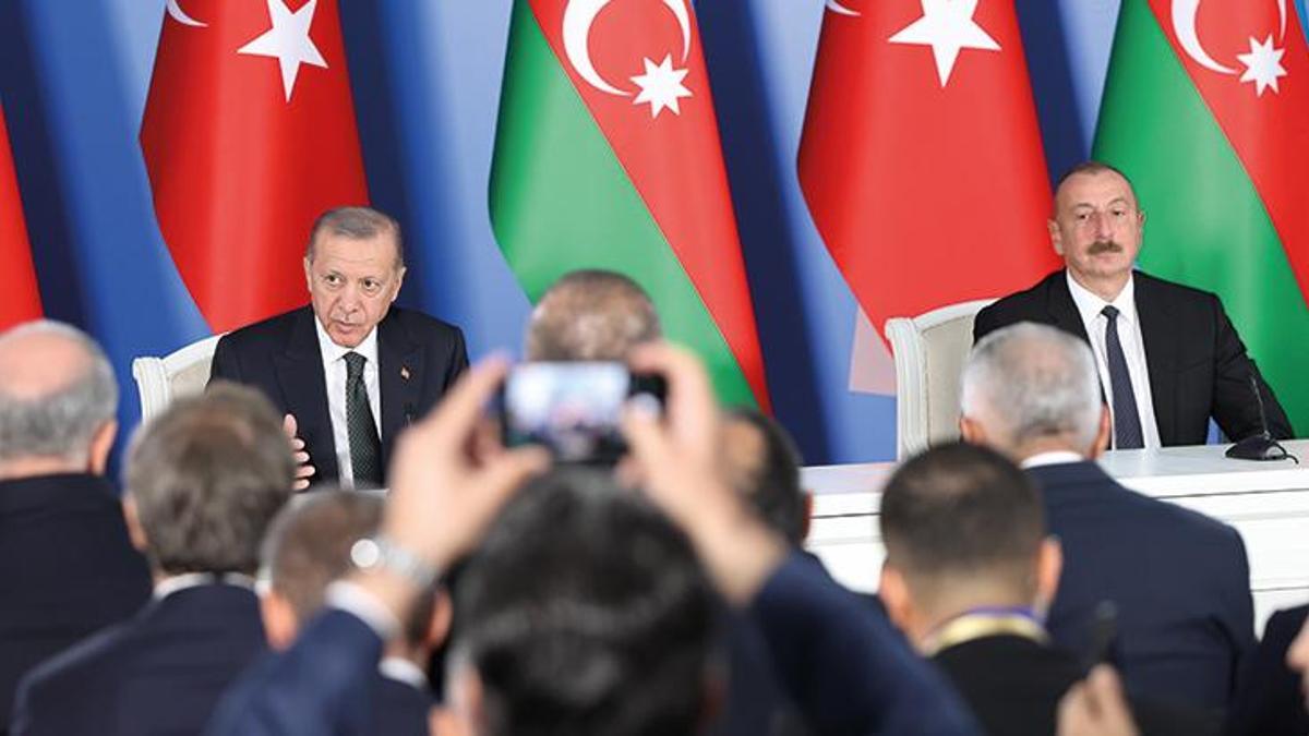 Cumhurbaşkanı Erdoğan Azerbaycan'da: Bunları köşeye sıkıştırmak lazım