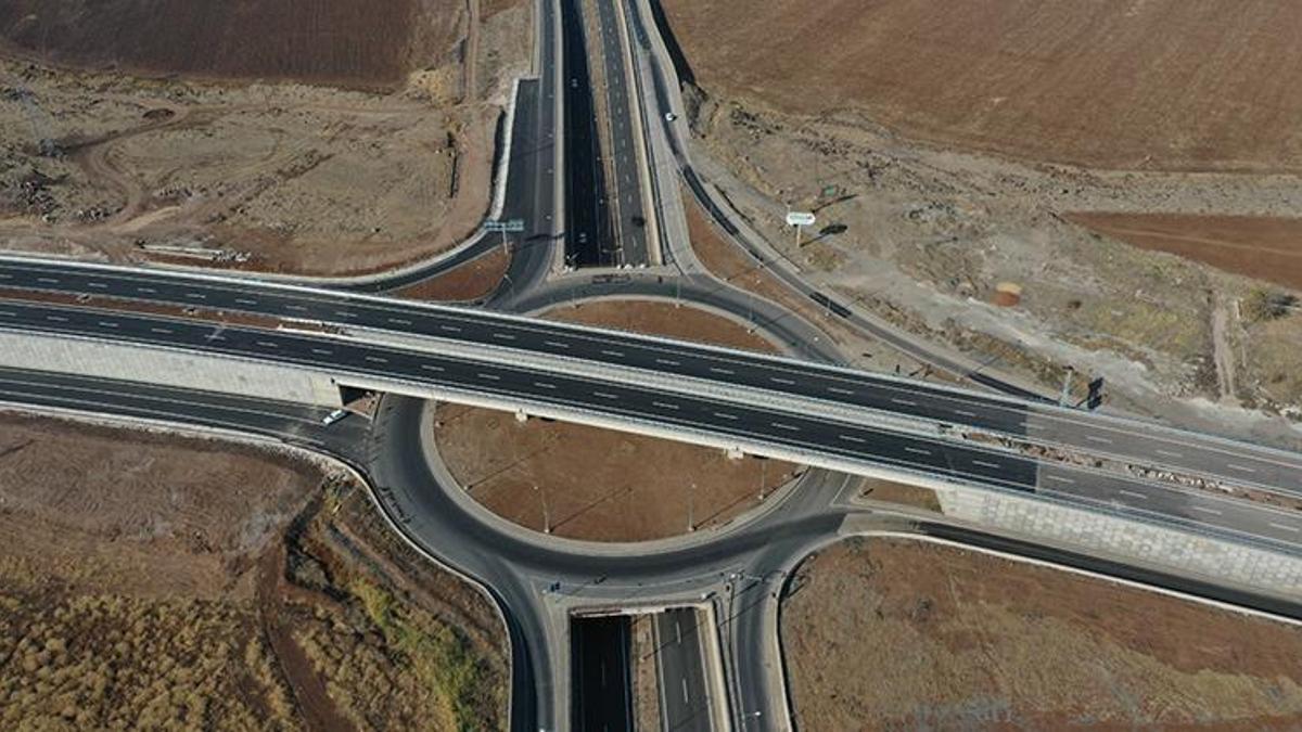 Seyahat süresi 25 dakika kısalacak! Pazar günü hizmete açılıyor