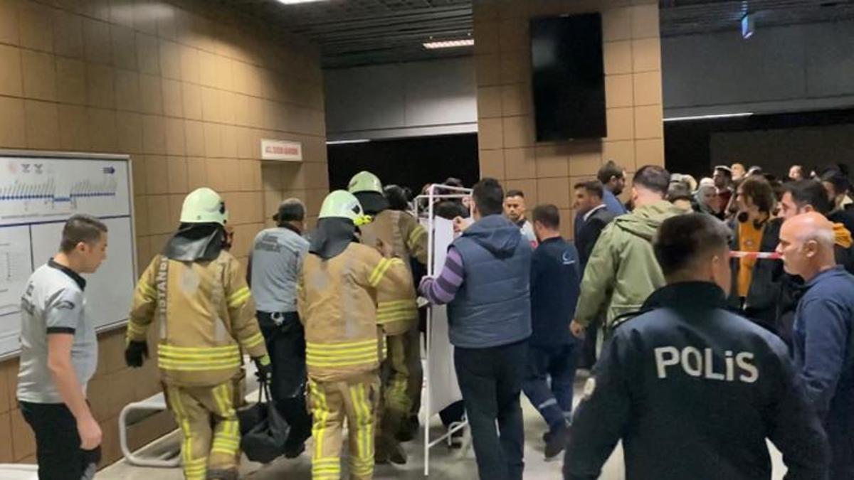Yenikapı Marmaray'da bir kişi kendini raylara atarak yaşamına son verdi!