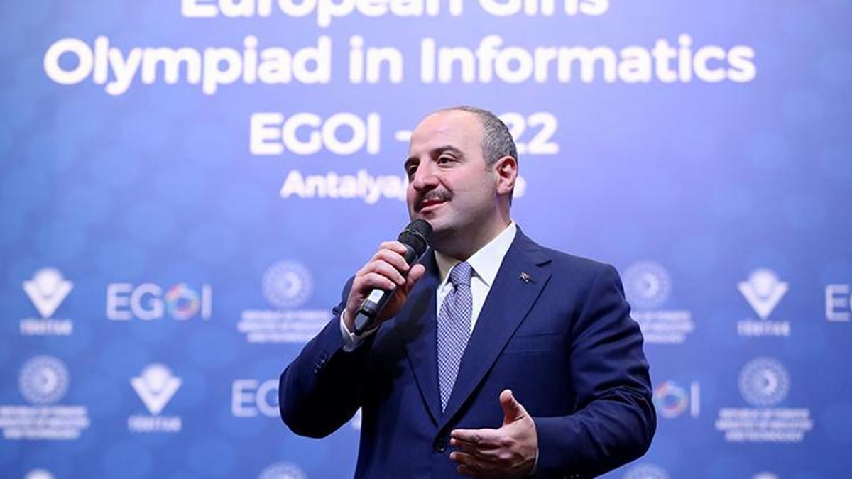 'Avrupa Kızlar Bilgisayar Olimpiyatı'nda Türkiye ilk kez altın madalyanın sahibi oldu