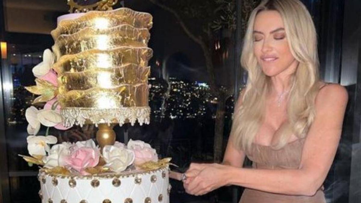 Hadise kaç yaşında? Hadise kaç yaşına girdi? Hadise yeni yaş mesajı olay oldu!