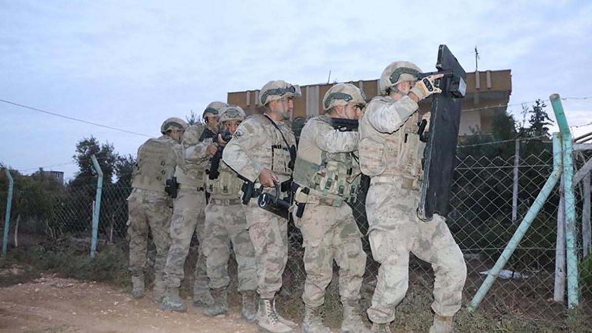 Şanlıurfa'da 63 adrese uyuşturucu baskını! Çok sayıda gözaltı