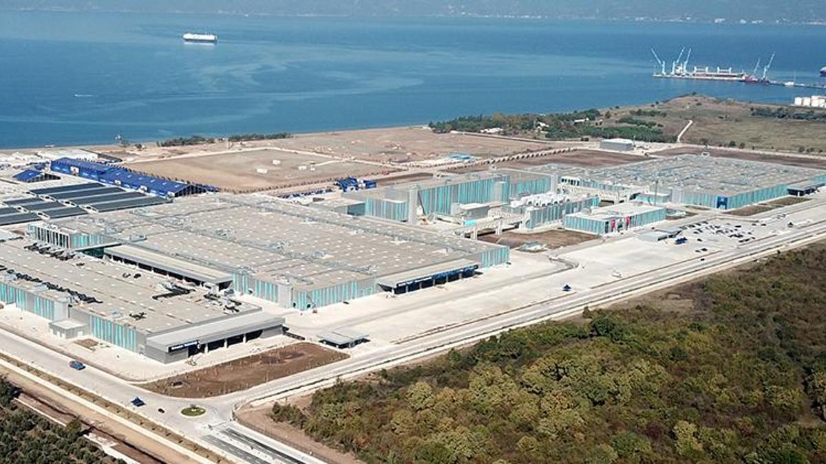TOGG'un fabrika açılışına sayılı günler kaldı! Tesisin son hali böyle görüntülendi