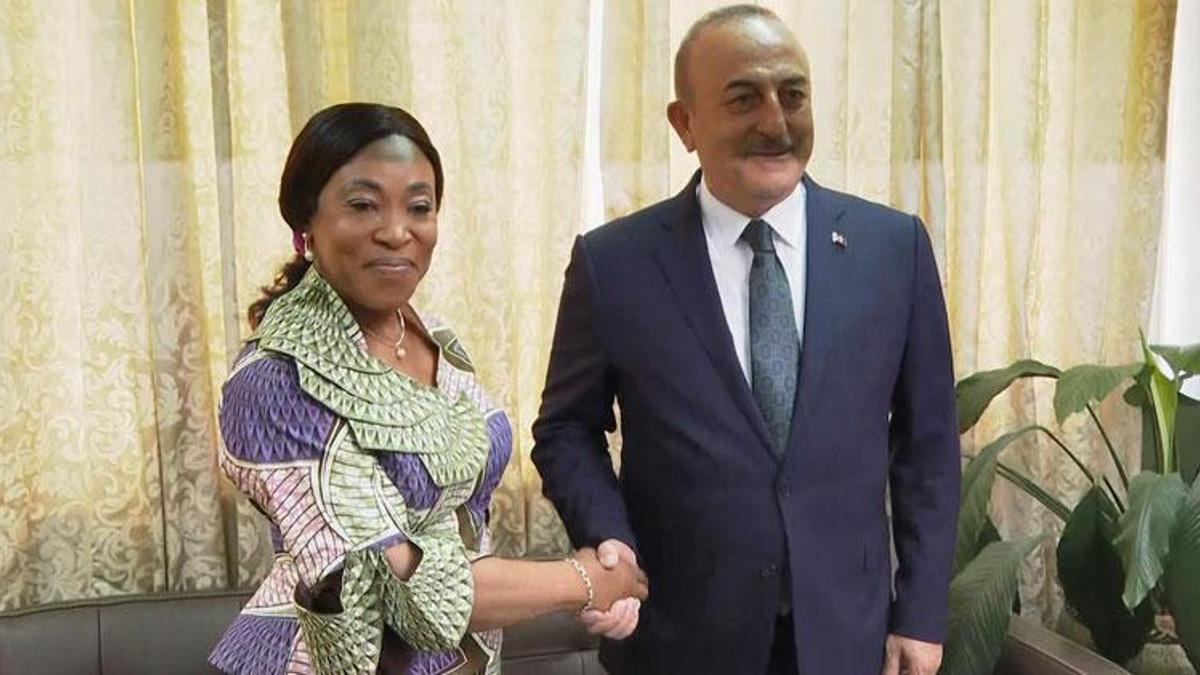 Bakan Çavuşoğlu, Gana Dışişleri Bakanı Botchwey ile görüştü
