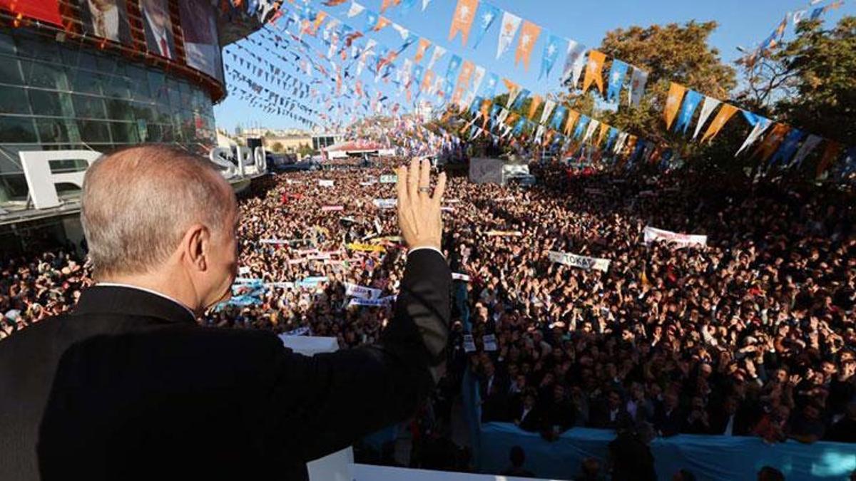 Ankara'da 'Türkiye Yüzyılı' coşkusu! Binlerce kişi akın etti