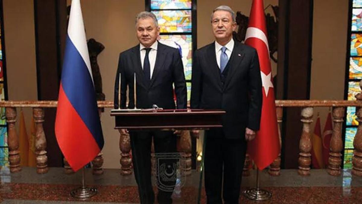 Bakan Akar'dan tahıl koridoru açıklaması