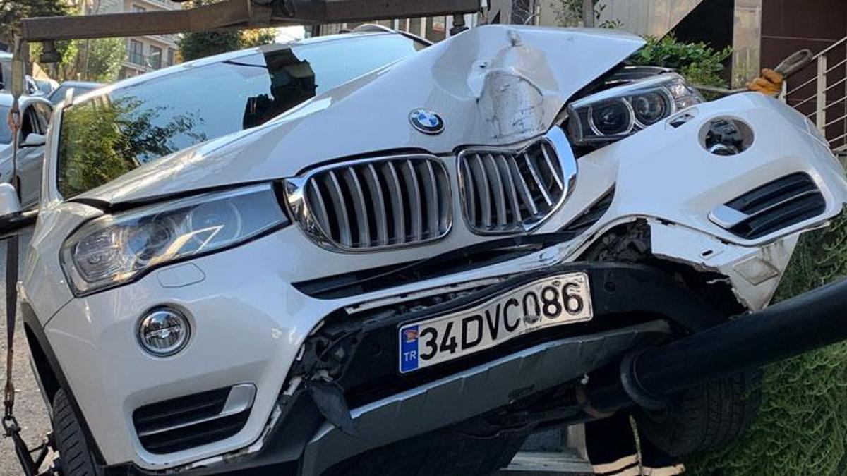 Şişli'de facia son anda önlendi! Kayan otomobil kalabalığı ezecekti