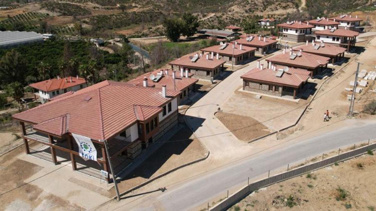 Manavgat'ta yangın sonrası evler teslim ediliyor! Bakan Kurum açıkladı: Sözümüzü tuttuk