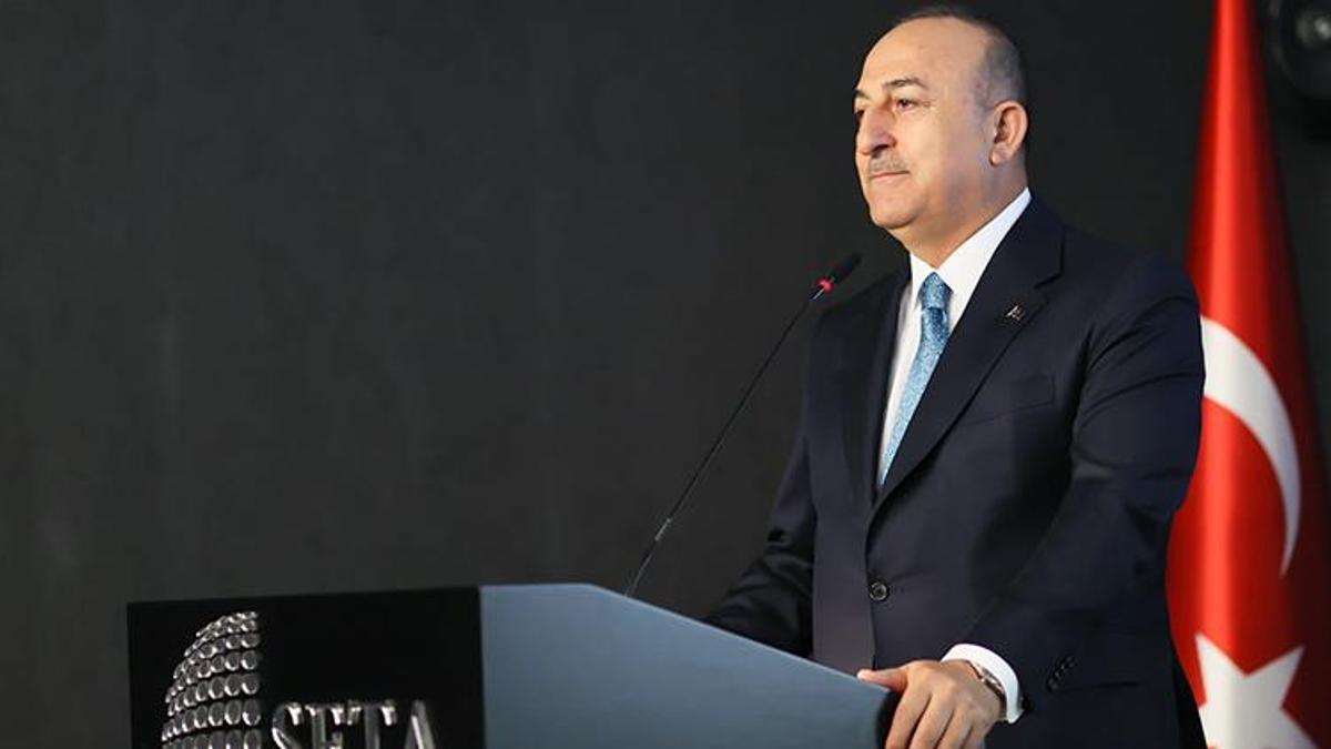 Bakan Çavuşoğlu: Bize saldırı hazırlığı, Yunanistan’ın beynini peynir ekmekle yemesi gibi