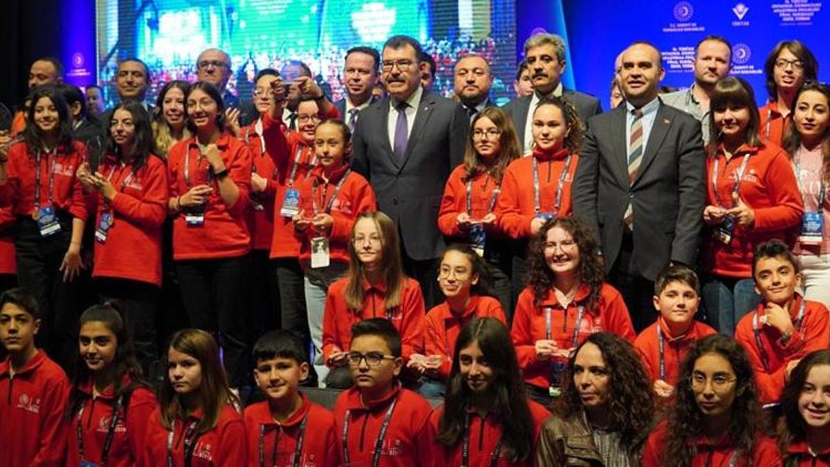 Genç bilim insanlarına ödül yağmuru