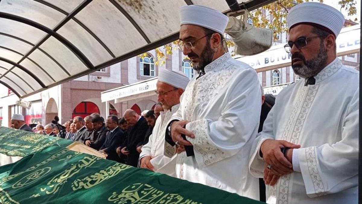 Bursa'daki yangın faciasında hayatını kaybedenler son yolculuğuna uğurlandı