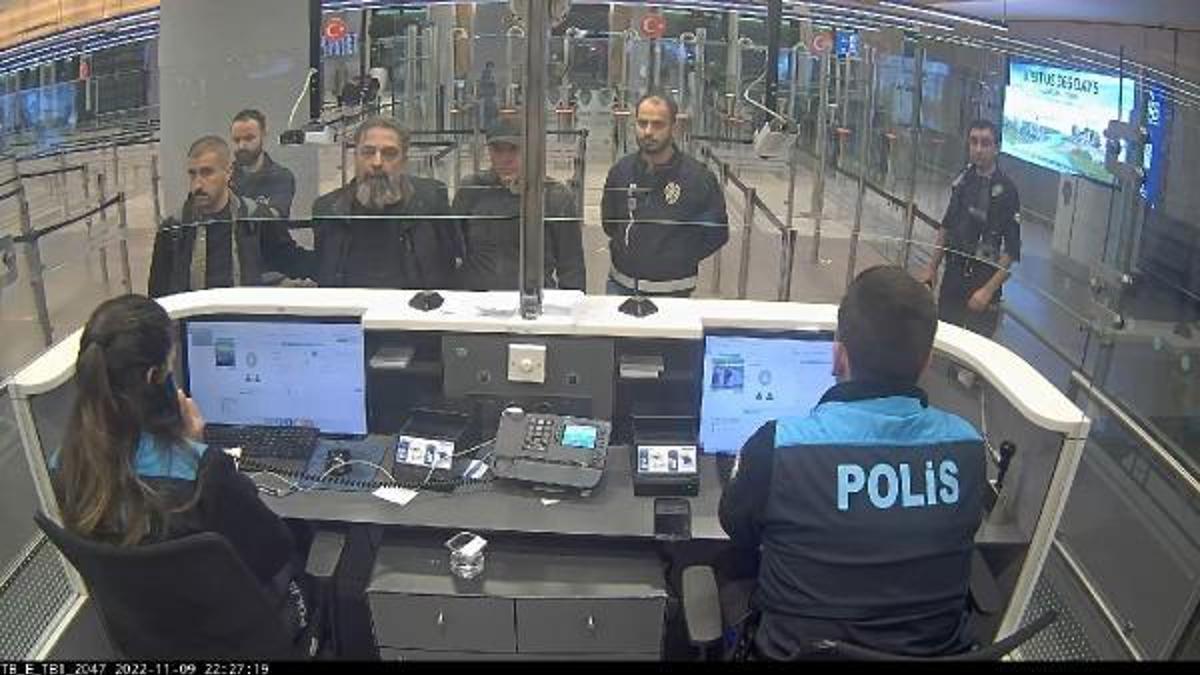 Kırmızı bültenle aranırken Arnavutluk'ta yakalanan Salih Akkurt Türkiye'ye getirildi