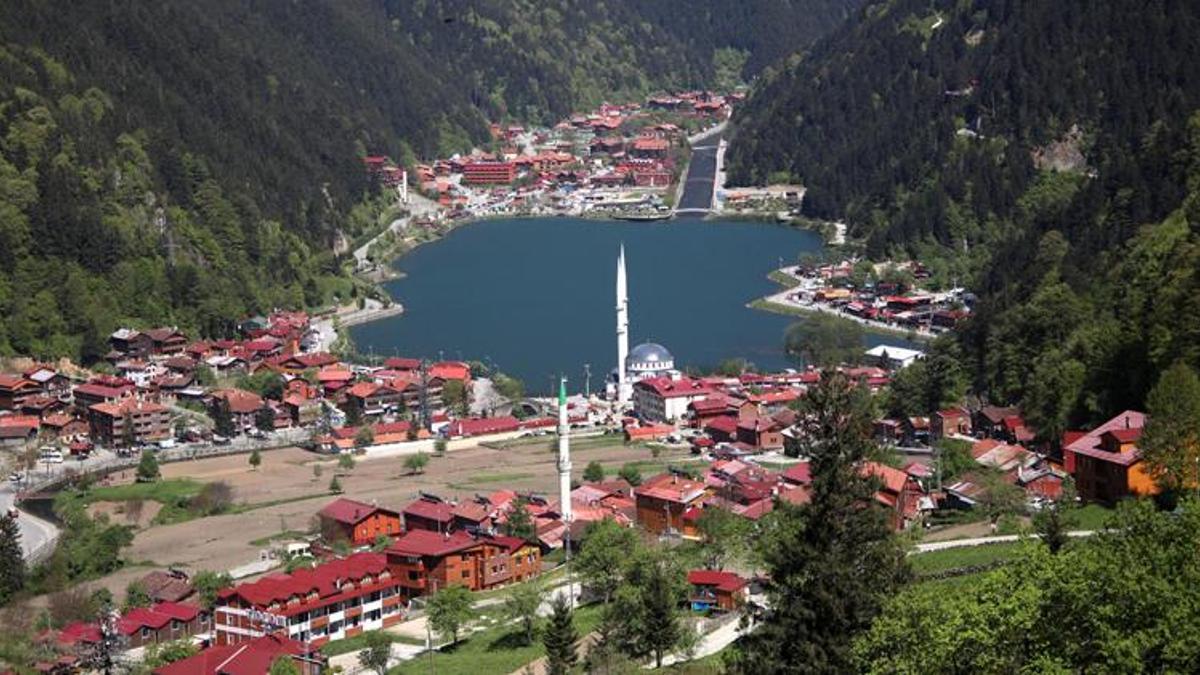 Uzungöl’ü doğal haline döndürecek projede start verildi! TOKİ'den flaş açıklama
