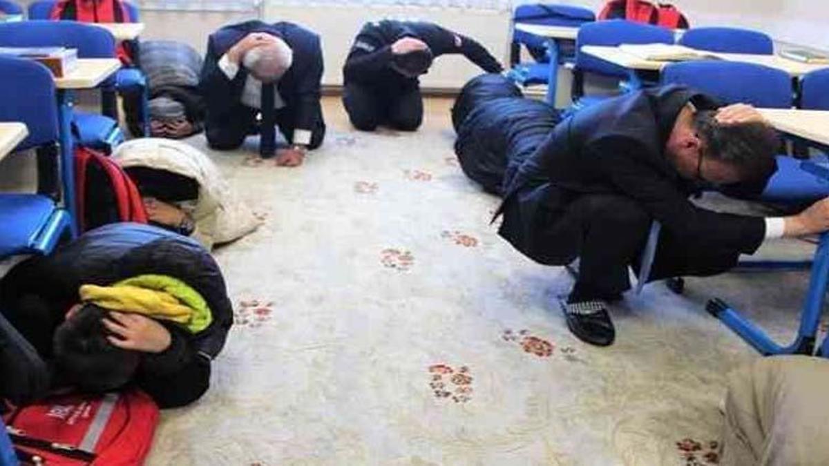Çök kapan TUTUN anlamı nedir? ADAF çök kapan hayata tutun hareketi nasıl, hangi afetlerde yapılır? Deprem tatbikatı nasıl olacak?