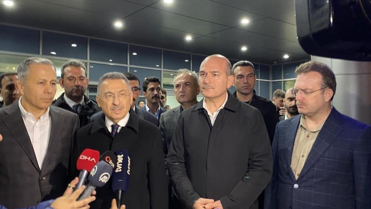 Cumhurbaşkanı Yardımcısı Oktay ile İçişleri Bakanı Soylu yaralıları ziyaret etti