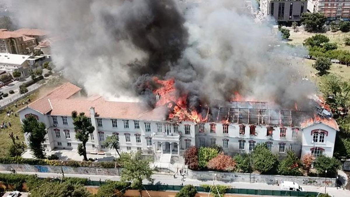 Balıklı Rum Hastanesi'nde çıkan yangına takipsizlik