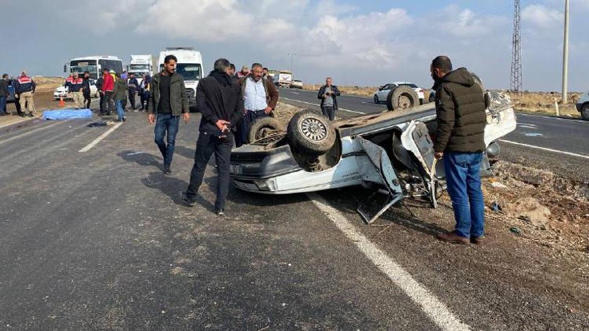 Şanlıurfa'da otomobil devrildi: 1 ölü, 4 yaralı