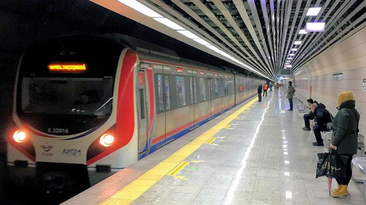 Düzce depreminden sonra Marmaray seferleri gecikmeli başladı