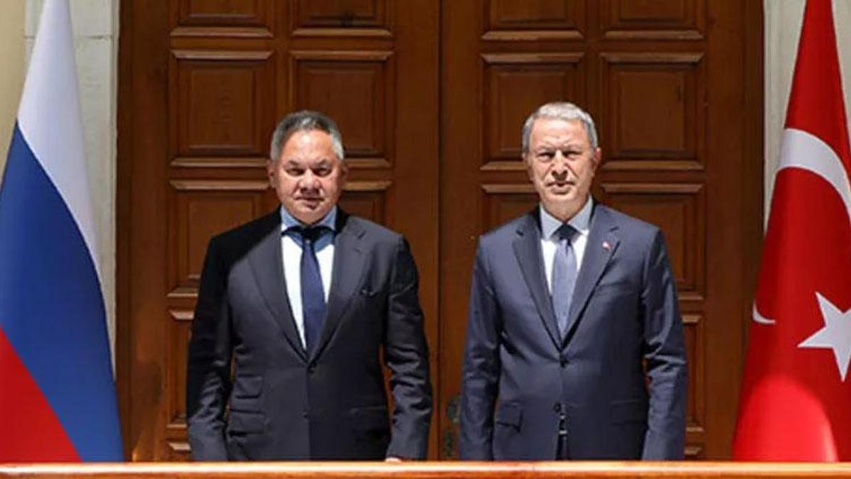 Bakan Akar, Rus mevkidaşı Şoygu ile görüştü