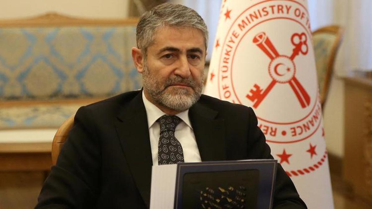 Bakan Nebati'den faiz mesajı
