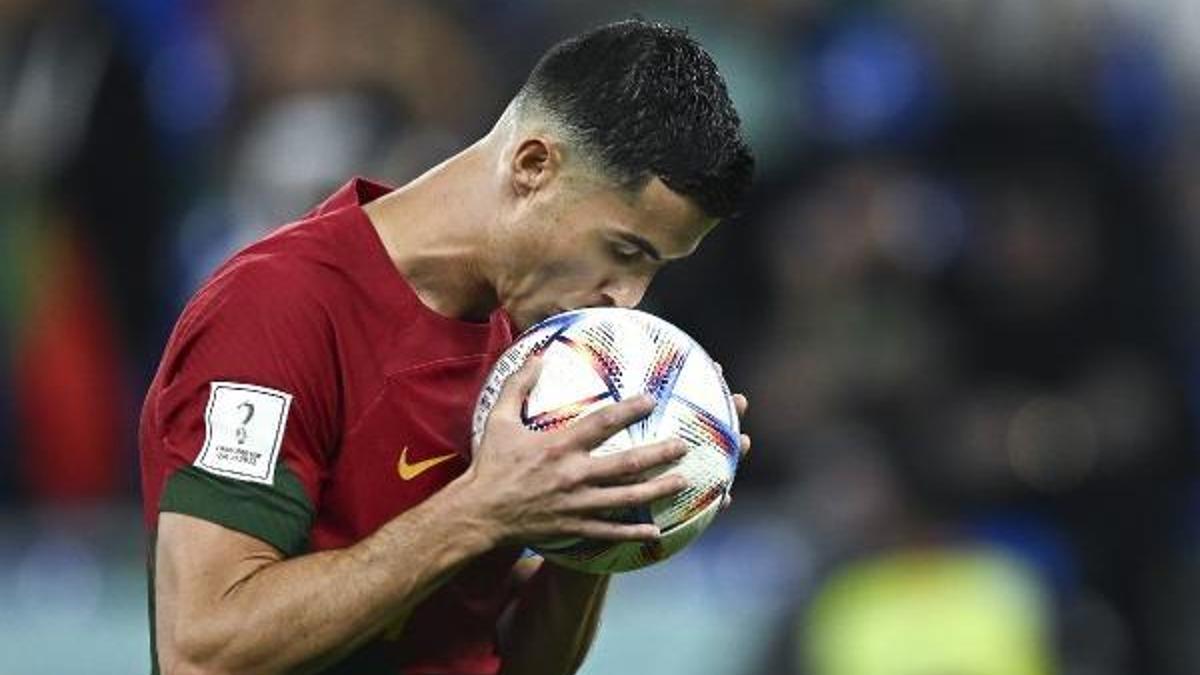 Ronaldo'dan tarihi başarı! Portekiz galibiyetle başladı