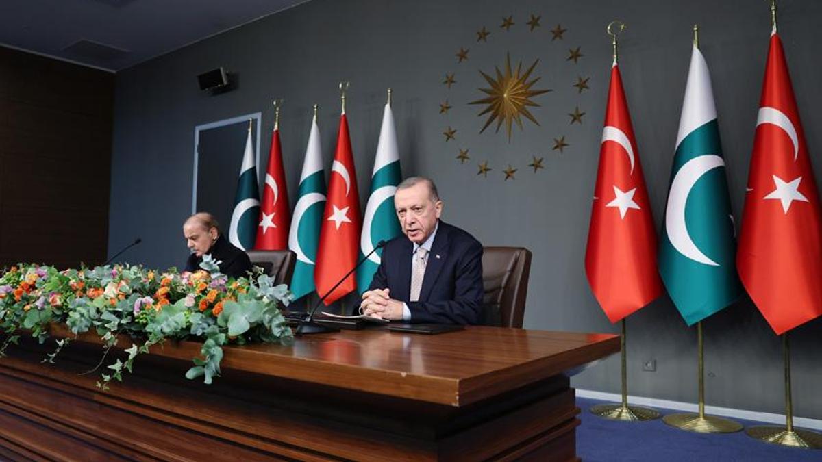 Pakistan Başbakanı Türkiye'de! Cumhurbaşkanı Erdoğan ticarette yeni hedefi açıkladı