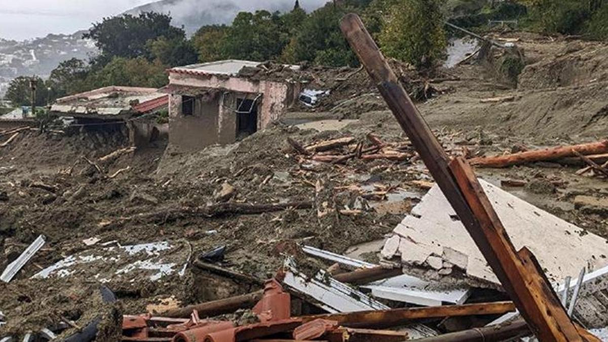 İtalya’nın Ischia Adası’nda heyelan: 8 ölü