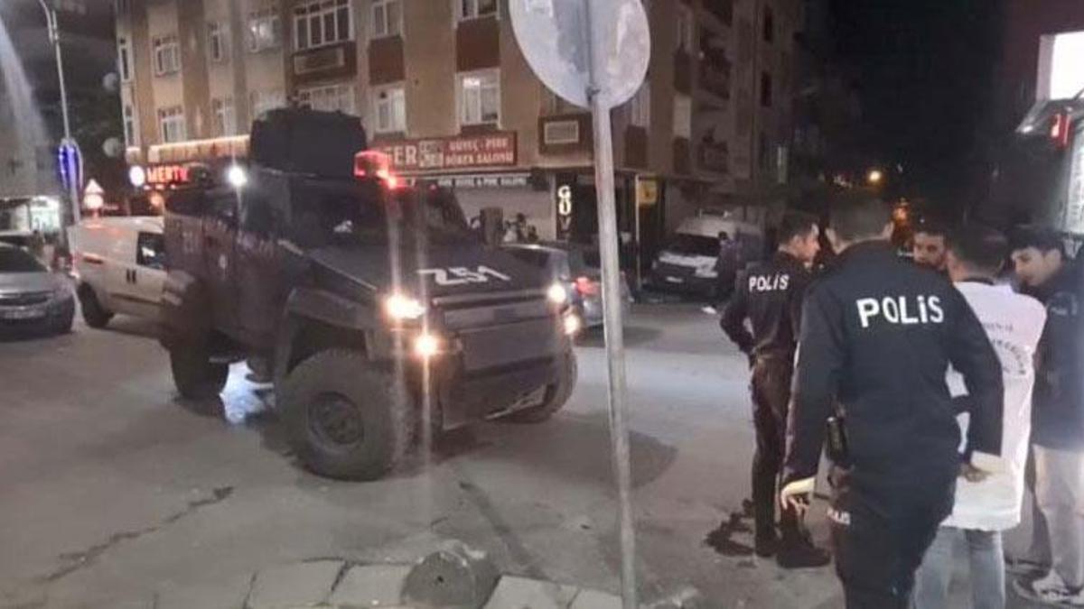 Sultangazi'de kucağındaki bebeğiyle yürüyen kadına silahlı saldırı