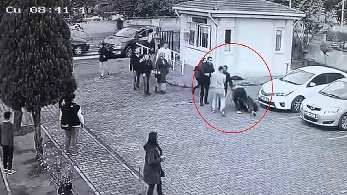 Okulda öğretmene tekmeli- yumruklu saldırı! 'Allah hiçbir eğitimciye böyle olay yaşatmasın'