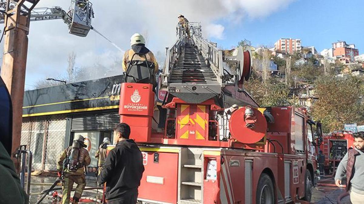 Alibeyköy Başak Oto Sanayi Sitesi'nde yangın!