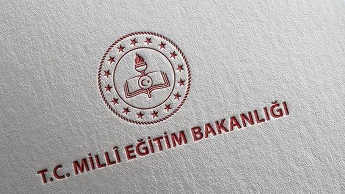 MEB duyurdu! Öğretmenlik Kariyer Basamakları Takviminde güncelleme! Başöğretmenlik ve uzman öğretmenlik sertifikası ne zaman verilecek?