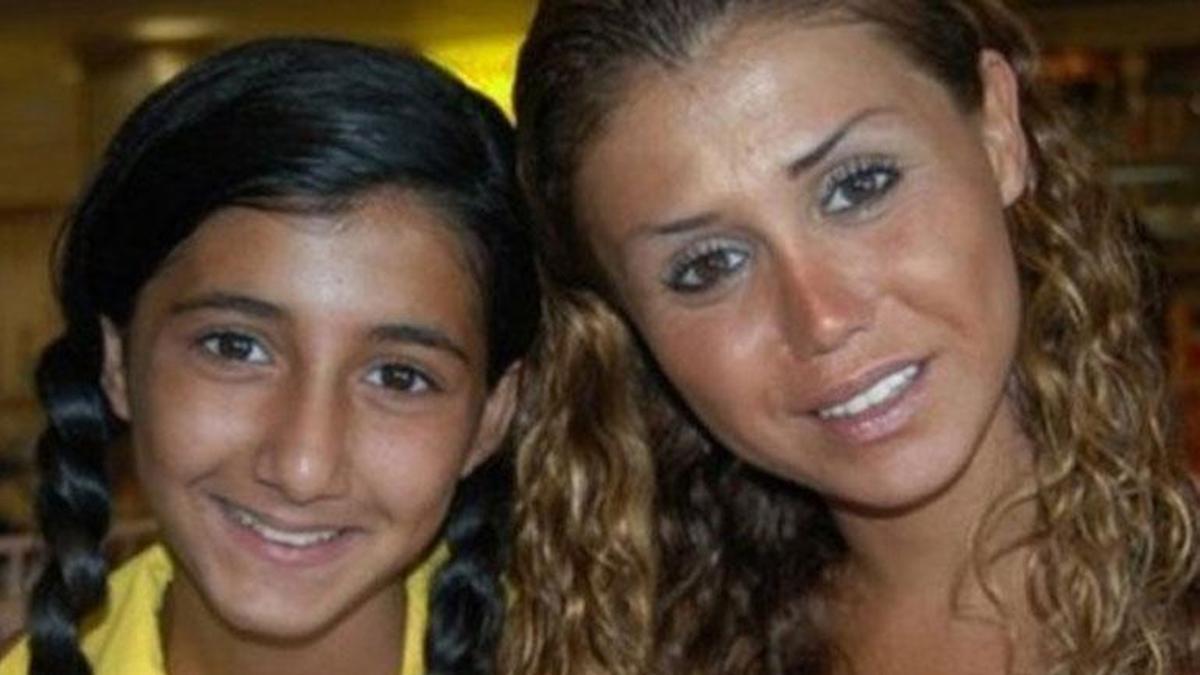 Ünlü türkücü kızını evlendirdi!