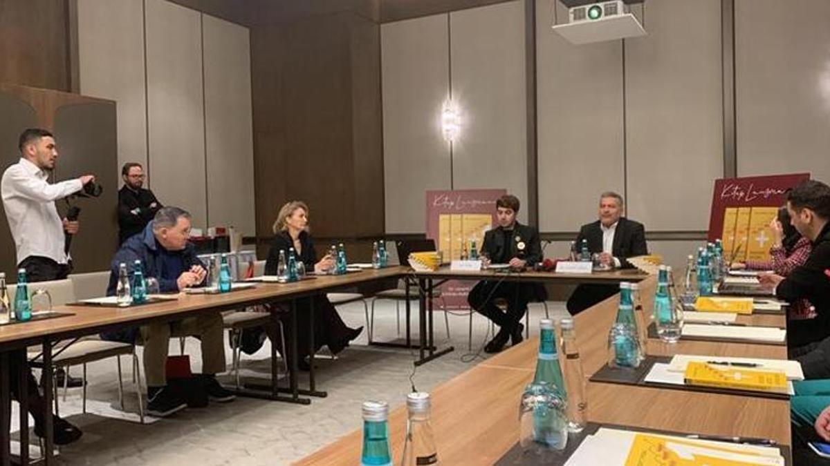 Dr. Levent Uysal yeni kitabını tanıttı: Önce kendini keşfet