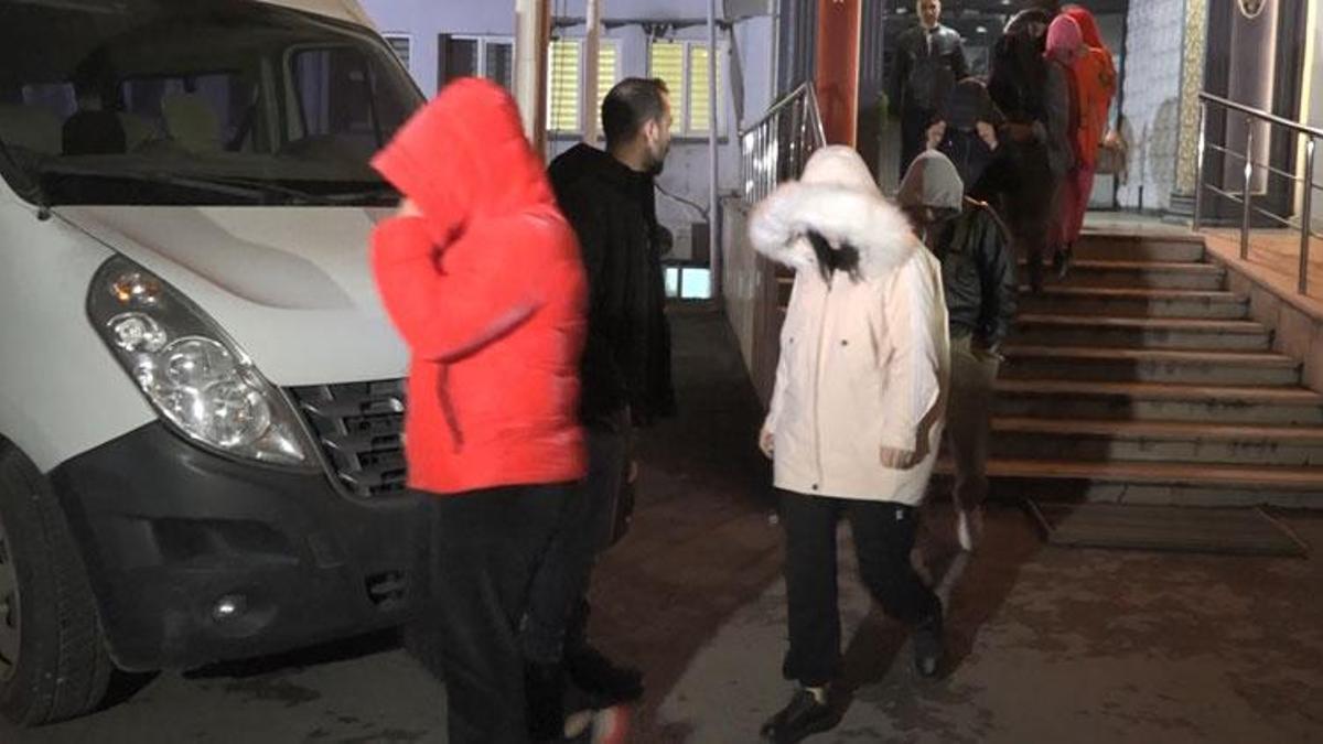 'Yeni araçlarımız geldi' şifresini kullanan fuhuş çetesine operasyon: 12 gözaltı
