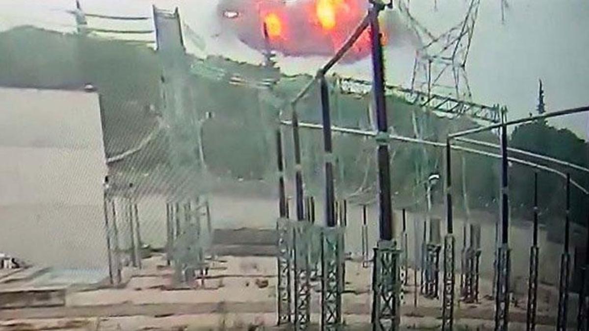 Gökyüzünde 380 bin voltla gelen ölüm! Bursa'daki uçak kazasının görüntüleri ortaya çıktı