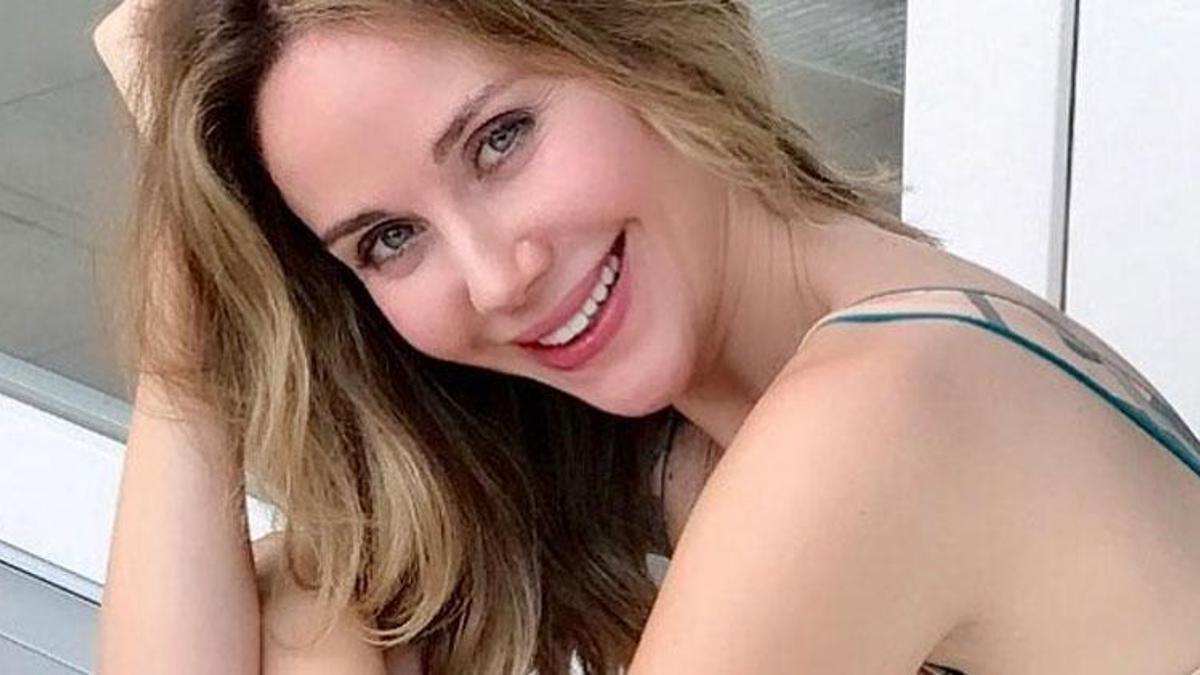 Demet Şener ve sevgilisinden aşk pozu!