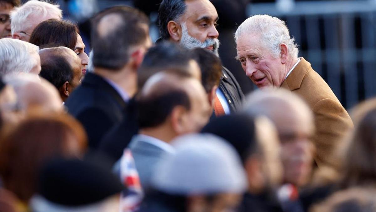 İngiltere Kralı III. Charles'a ikinci yumurtalı saldırı