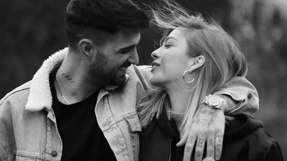 Yasemin Şefkatli derin yırtmacıyla dikkat çekti!