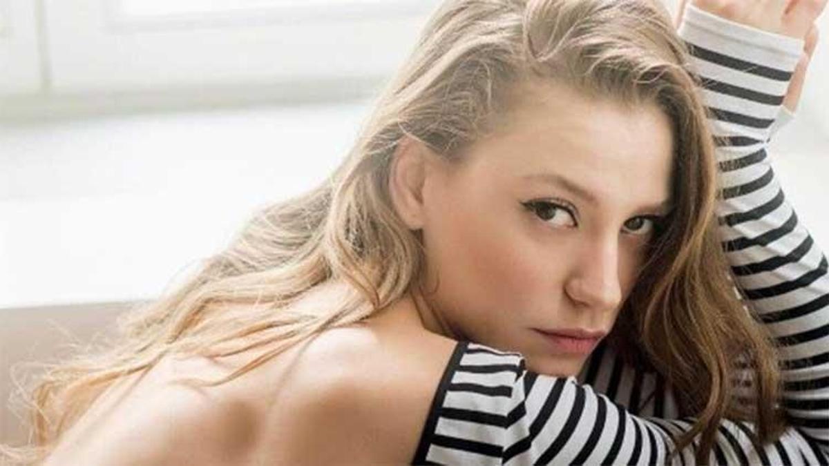Serenay Sarıkaya'ya saplantılı hayran şoku!