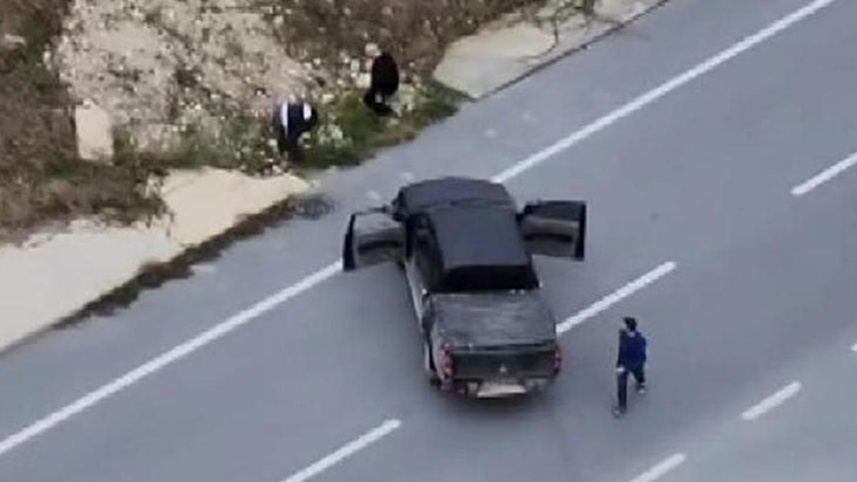 İstanbul’da skandal görüntüler: Caddeleri döküm sahasına çevirdiler, tepki gösteren vatandaşlardan böyle kaçtılar